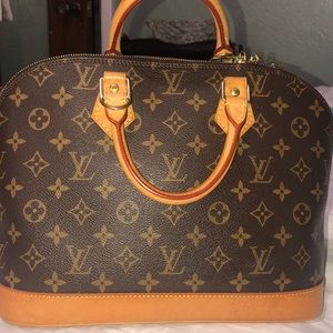 Louis Vuitton Alma PM